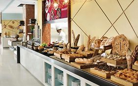 Moevenpick Hotel Jumeirah Lakes Towers Dubai